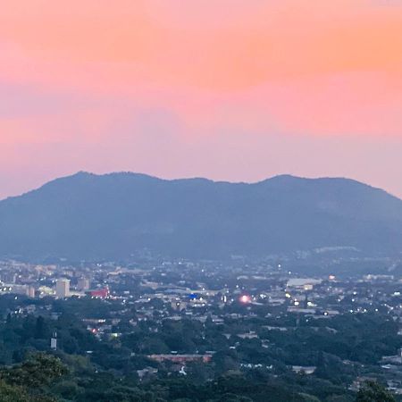 Apartamento Con La Mejor Vista De Сан-Сальвадор Екстер'єр фото